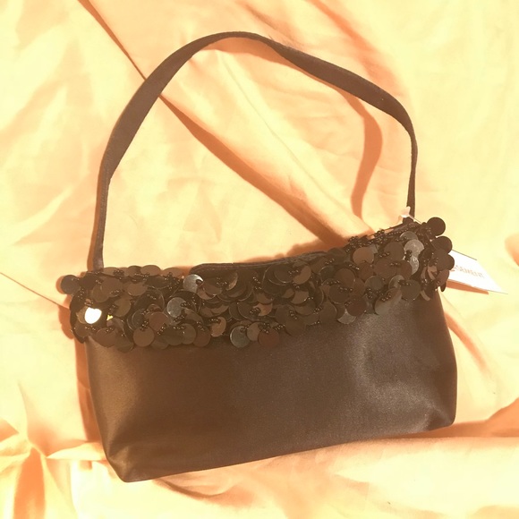 Adorable Satin Evening purse with beading Detail - Picture 2 of 4